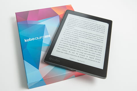 black, kobo aura, one, tablet, box, e-book, e-reader, ebook, kobo, packaging, portable, screen, technology, communication, digital tablet, white background, wireless technology, connection, studio shot, internet, indoors, no people, computer network, business, data, portable information device, portability, red, cut out, text, computer, paper, electrical equipment, 2K, CC0, public domain, royalty free