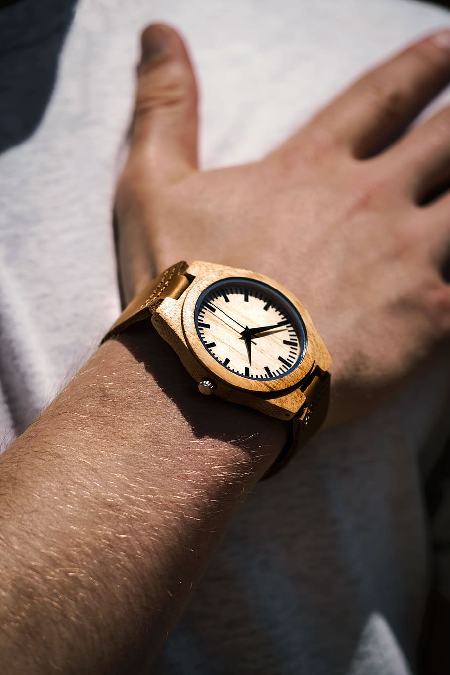 wooden watch photo, Watch, Calendar, Clock, Time, Wood, human hand, human body part, hand, one person, wristwatch, instrument of time, real people, men, close-up, body part, checking the time, adult, day, focus on foreground, personal perspective, personal accessory, wrist, pocket watch, minute hand, human limb, clock face, 4K