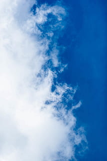 bewölkter Himmel, Wolke, Himmel, Blau, Weiß, Natur, hoch schauen, draußen, blauer Himmel, wolke - himmel, weiße Farbe, Schönheit in der Natur, Szenen - Natur, Wolkengebilde, Flachwinkelansicht, Ruhe, keine Leute, Hintergründe, ruhige Szene, Tag, idyllisch, Umgebung, Atmosphäre, Wind, hell, Meteorologie, Klima, sauber, wispy, 5K, CC0, gemeinfrei, lizenzfrei