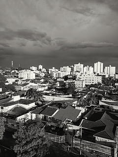 stormcloud, storm, regnfuld, bygning udvendig, bygget struktur, arkitektur, by, sky - himmel, himmel, bygning, bybilledet, høj vinkel visning, natur, ingen mennesker, boligområde, udendørs, dag, overskyet, plante, kontorbygning udvendig, skyskraber, afregning, 5K, CC0, offentligt domæne, royaltyfrie