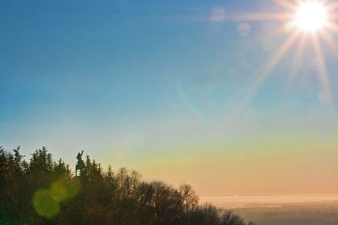 bashkir, gran, , fosc, cavaller, home, Rússia, salavat, salawat, escultura, cel, estàtua, pedra, guerrer, yulaev, groc, sol, arbre, bellesa a la natura, planta, llum solar, flare de la lent, tranquil·litat, raig de sol, naturalesa, escena tranquil·la, escenics - natura, cap gent, posta de sol, dia, a l'aire lliure, escena no urbana, assolellat, idíl·lic, cel clar, brillant, lluminós, bengales solars, 720P, CC0, domini públic, lliure de regalies