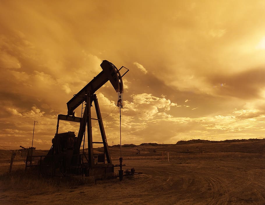 gris, industrial, màquina, daurat, hores, retroil·luminat, núvols, alba, trepant, energia, combustible, gasolina, indústria, maquinària, goma de la bomba d’oli, camp petrolífer, Pol · lució, bomba, recurs, tecnologia, crepuscle, bé, cel, posta de sol, núvol - cel, indústria del petroli, bomba d'oli, generació de combustible i energia, medi ambient, silueta, naturalesa, paisatge, cap gent, terra, camp, a l'aire lliure, equipament industrial, pou de petroli, bellesa a la natura, escena no urbana, plataforma de perforació, 1080P