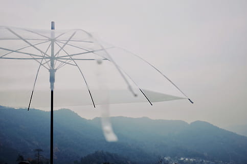 paraigua de plàstic transparent, paraigua, dosser, Xina, Longjing village, Hangzhou, naturalesa, transport, vehicle, helicòpter, avions, muntanya, a l'aire lliure, refugi, camp, rural, edifici, arbre, planta, aventura, activitats de lleure, boira, medi ambient, cel, bellesa a la natura, escenics - natura, tranquil·litat, escena tranquil·la, Serra, cap gent, conservació del medi ambient, generació de combustible i energia, paisatge, dia, escena no urbana, energia renovable, temperatura de fred, cim de muntanya, 4K, CC0, domini públic, lliure de regalies