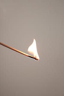 coincidir, foc, flama, cremar, fòsfor, cremant, foc - fenomen natural, primer pla, a l'interior, calor - temperatura, cap gent, tir de l'estudi, naturalesa, còpia espai, il·luminat, brillant, matchstick, equips d’il·luminació, vela, sol objecte, tallar, espiritualitat, religió, fons negre, lluminositat, 8K, CC0, domini públic, lliure de regalies