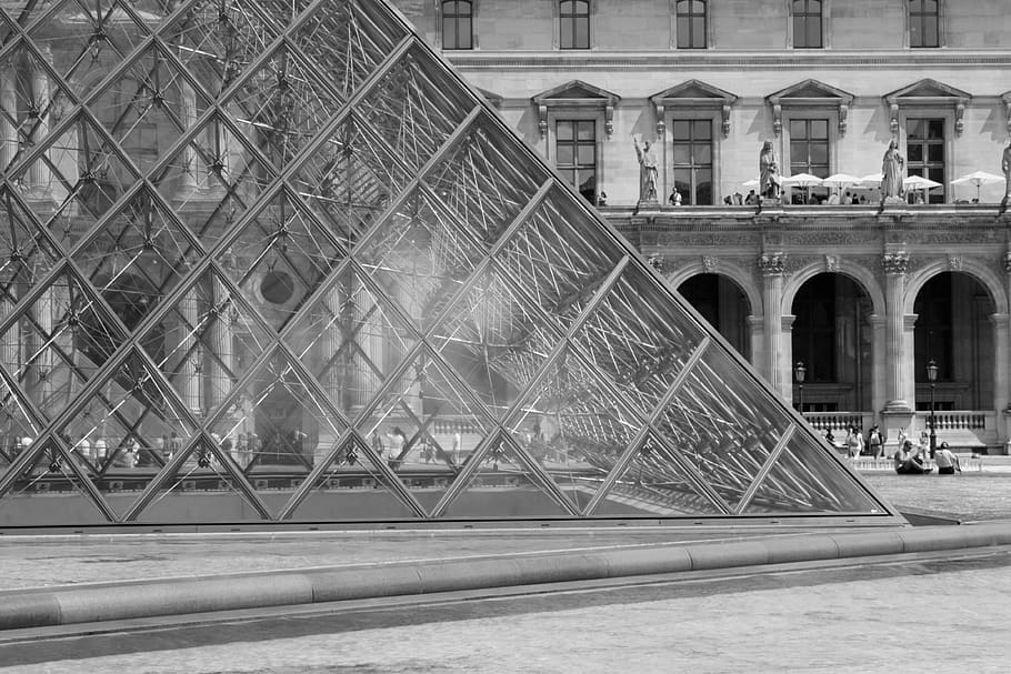 Paris, louvre, sort, hvid, metal, glas, bygget struktur, arkitektur, bygning udvendig, tilfældige mennesker, dag, rejse, historie, rejsemål, fortiden, bygning, turisme, udendørs, vand, by, natur, forbindelse, transportmidler, 4K