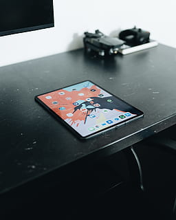 siyah, tablet bilgisayar, tablo, iletişim, teknoloji, içeriye, kapatmak, kablosuz teknoloji, insansız, natürmort, eğlence oyunları, taşınabilir bilgi cihazı, bağ, gevşeme, akıllı telefon, ön plana odaklanmak, ekran, yüksek açılı görünüş, bilgisayar, cep telefonu, kumar, sanat kültürü ve eğlence, 4K, CC0, kamu malı, telif ücretsiz