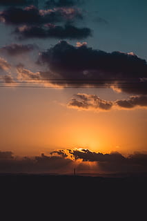 posta de sol, estiu, núvol, naturalesa, arbre, carretera, cridaner, sol, conjunt, fotografies, amor, cel, crepuscle, taronja, fotografia, blau, núvol - cel, bellesa a la natura, escenics - natura, escena tranquil·la, tranquil·litat, silueta, color taronja, medi ambient, idíl·lic, cap gent, paisatge, escena no urbana, cel dramàtic, a l'aire lliure, majestuós, terra, 5K, CC0, domini públic, lliure de regalies
