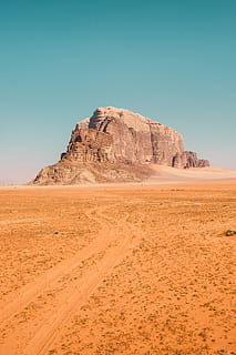 Teufelsberg, Wüste, Himmel, Szenen - Natur, Land, Umgebung, klarer Himmel, Klima, Landschaft, trockenes Klima, ruhige Szene, Schönheit in der Natur, Nicht-städtische Szene, Natur, Sand, kopieren sie platz, Fernbedienung, keine Leute, Ruhe, Tag, physische Geographie, draußen, halbtrocken, erodiert, 5K, CC0, gemeinfrei, lizenzfrei