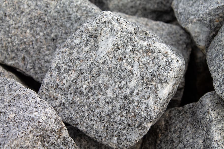 pedres, textura, còdols, estructura, superfície, material, sòls, llambordes, rauh, fons, sòlid, rock - object, rock, primer pla, cap gent, aspre, marc complet, pedra - objecte, naturalesa, dia, pedra, a l'aire lliure, patró, centrar-se en primer pla, geologia, enfocament selectiu, formació de roca, gris, concret, 4K