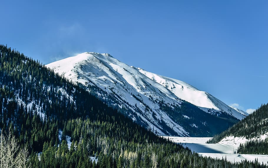 foto, la neve, capped, montagna, freddo, conifere, luce del giorno, ambiente, sempreverde, natura, all'aperto, scenario, panoramico, stagione, cielo, montagna innevata, nevoso, alberi, vista, inverno, temperatura fredda, bellezza nella natura, scenics - natura, catena montuosa, scena tranquilla, la tranquillità, giorno, blu, nessuno, pianta, albero, paesaggio, picco di montagna, Pino, ghiaccio, albero di conifere, 5K