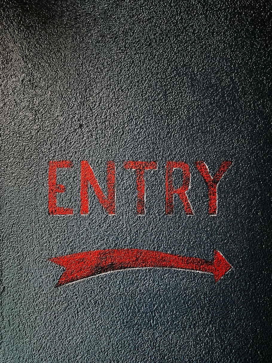 segnaletica di entrata rossa, comunicazione, testo, cartello, rosso, sceneggiatura occidentale, nessuno, avvicinamento, simbolo della freccia, strutturato, grigio, segnale di pericolo, tessile, singola parola, in casa, fotogramma intero, modello, lettera maiuscola, governo, Messaggio, 4K