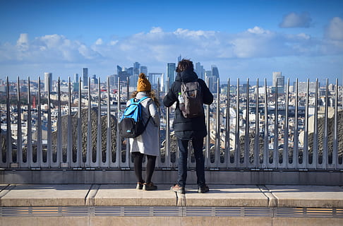 udsigt, fjernsyn, outlook, vision, romantisk, fremsyn, udsigtspunkt, Triumfbuen, Paris, bygning udvendig, by, arkitektur, himmel, bygget struktur, rigtige mennesker, fuld længde, to personer, bybilledet, livsstil, sky - himmel, Kvinder, bygning, samvær, natur, dag, voksen, kontorbygning udvendig, skyskraber, bagfra, udendørs, par - forhold, kigger på visning, 5K, CC0, offentligt domæne, royaltyfrie