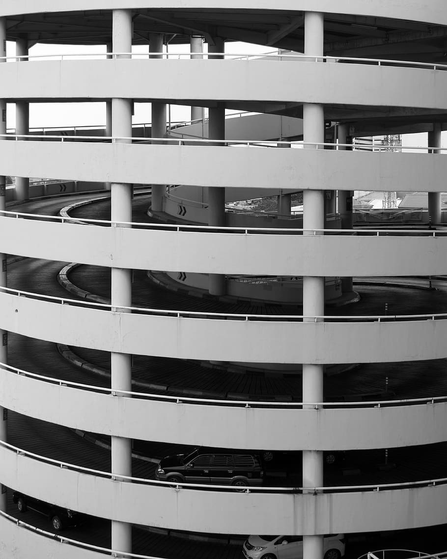 parcheggio, modello, minimo, costruzione, edificio minimale, area parcheggio, spirale, edificio a spirale, città, paesaggio urbano, persone, bianco e nero, BNW, foto del cerchio, fotografia, Indonesia, ritratto girato, bnw building, bnw city, struttura costruita, architettura, esterno dell'edificio, nessuno, fotogramma intero, moderno, sfondi, Inquadratura dal basso, giorno, ringhiera, balcone, ripetizione, all'aperto, caratteristica architettonica, ufficio, finestra, quartiere residenziale, edificio per uffici esterno, appartamento, Garage per il parcheggio, 5K