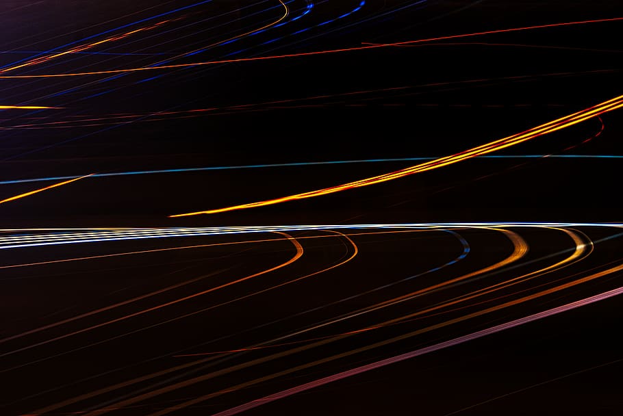 veelkleurig, gevoerde, achtergrond, weg, licht, manier, snelweg, verlichting, zwart, patroon, laser, neon-, fractal, ornament, nachtleven, kruispunt, nacht, natuur, buitenshuis, stad, metropolis, stad-, gebouw, licht spoor, beweging, lange blootstelling, verlicht, snelheid, wazig beweging, geen mensen, verbinding, kromme, vervoer, licht - natuurverschijnsel, abstract, verkeer, straat, gloeiend, technologie, 5K