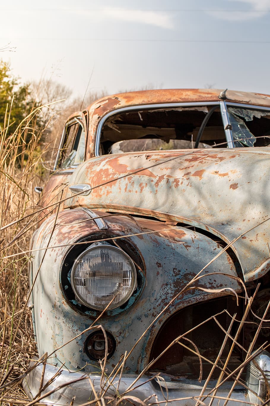oldtimer, starý, auto, rez, antický, zrezivělý, rozpad, opuštěný, poškozen, způsob dopravy, rezavý, motorové vozidlo, přeprava, zastaralý, run-down, kov, pokles, zhoršení, den, špatný stav, nikdo, pozemního vozidla, přistát, zničil, Dějiny, venku, skládka, zbourán, 4K