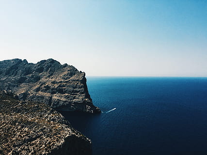 Spanien, Pollença, mare, apă, scenice - natura, frumusețe în natură, orizontul peste apă, cer, orizont, o scenă liniștită, liniște, cer senin, stâncă, natură, spațiu copie, idilic, zi, obiect de rocă, formatie rock, nici o persoana, în aer liber, formare, litoral stâncos, stiva rock, 4K, CC0, domeniu public, fără drepturi de autor