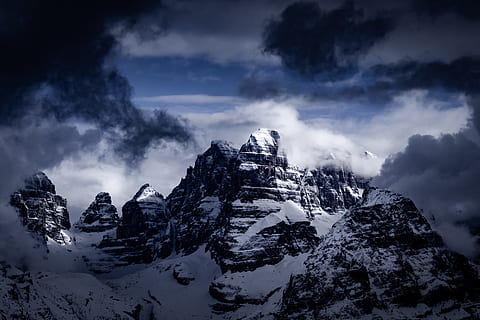 Landschaftsfoto, Berg, Schnee, Wolken, Himmel, Wolkengebilde, Schatten, Sonnenlicht, draußen, Natur, Winter, kalt, Abenteuer, Fernweh, alp, Rock, Gipfel, Licht, dunkel, Wetter, Schlecht, Landschaft, Dolomiten, szenen, europäische alpen, Blau, Rock - Objekt, wolke - himmel, Eis, Schönheit in der Natur, Wald, Europa, Baum, Alt-Etsch, keine Leute, Reise, Gebirge, Urlaube, Italien, Weiß, 4K, CC0, gemeinfrei, lizenzfrei