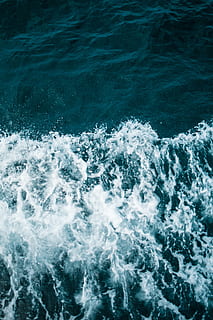 onde del mare, oceano, all'aperto, mare, acqua, natura, Tailandia, schiuma, profondo blu, onde, barca, tsunami, scenario, paesaggio, vista aerea, scogliera, animale, vita marina, attività ricreative, avventura, movimento, onda, sport acquatico, fare surf, sport, bellezza nella natura, lungomare, giorno, fotogramma intero, sfondi, blu, scenics - natura, movimento sfocato, vista dall'alto, potere in natura, acqua corrente, rottura, 5K, CC0, dominio pubblico, privo di copyright