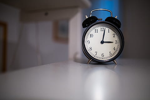 clock, time, alarm, objects, alarm clock, indoors, number, table, no people, clock face, single object, close-up, minute hand, still life, deadline, accuracy, instrument of time, home interior, shape, focus on foreground, day, 5K, CC0, public domain, royalty free