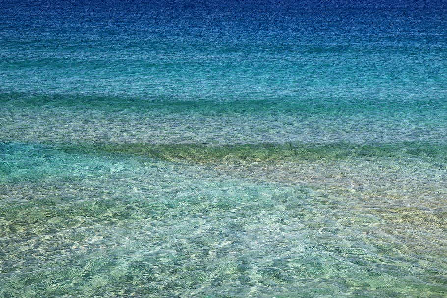 verde, blu, corpo, acqua, cielo, oceano, modello, mare, acque poco profonde, bellezza nella natura, lungomare, scenics - natura, nessuno, la tranquillità, natura, giorno, idilliaco, terra, scena tranquilla, increspato, fotogramma intero, spiaggia, all'aperto, movimento, color turchese, superficiale, pulito, purezza, 4K