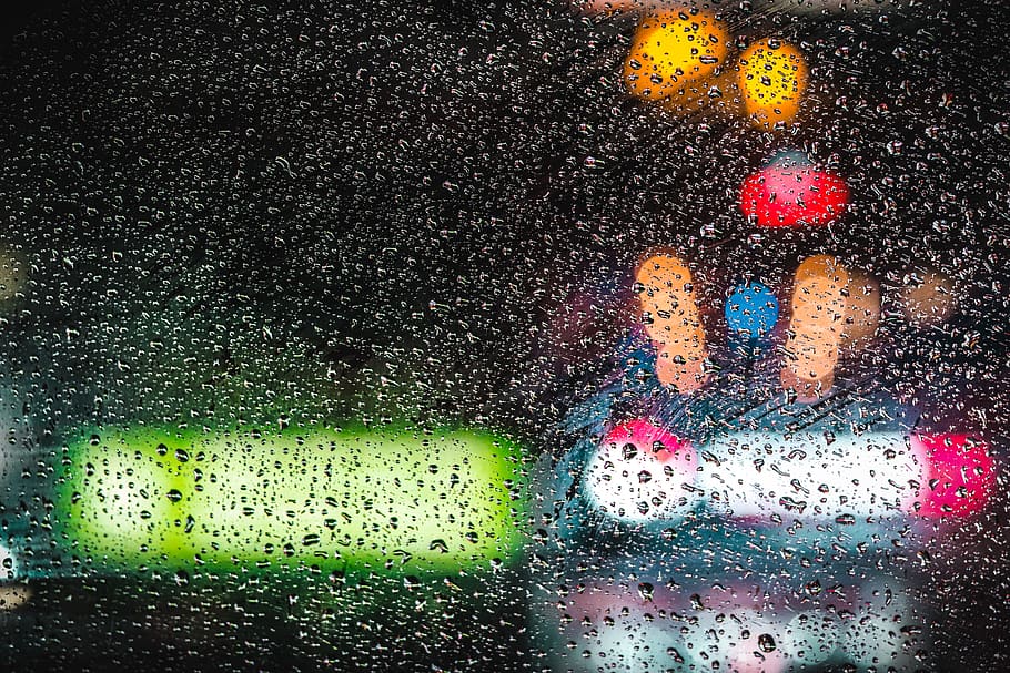 bokeh lys, kunst, grafik, lys, erfaringsbaseret, by, vejr, neon, grøn, redaktionelle, rød, koncept, blå, regn, sony, bokeh, klub, vindue, kanon, Trafik, bil, våd, dråbe, glas - materiale, indendørs, vand, transportmidler, multi farvet, regntiden, regndråbe, gennemsigtig, stående, natur, rigtige mennesker, 5K