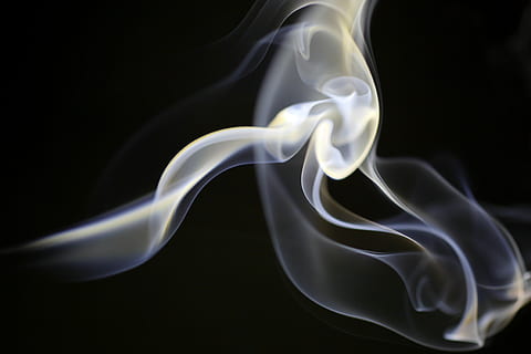 ombra, morbidezza, luce, leggerezza, bellissimo, danza, fantasma, bianco e nero, Fumo, aria, vaping, nube, movimento, sfondo nero, astratto, fumo - struttura fisica, modello, girato in studio, avvicinamento, nessuno, turbine, in casa, fluente, Colore bianco, ardente, natura, acqua, salendo, incenso, modello naturale, cambiando forma, forma, complessità, wispy, 4K, CC0, dominio pubblico, privo di copyright