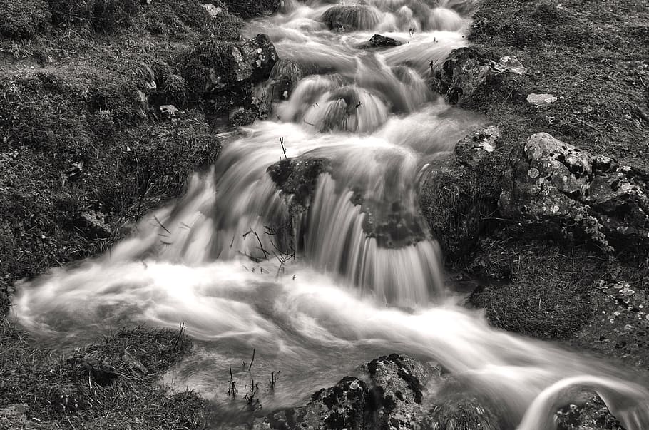 cascada, moviment, exposició llarga, escenics - natura, bellesa a la natura, moviment borrós, aigua, aigua que flueix, rock, sòlid, rock - object, bosc, que flueix, naturalesa, medi ambient, cap gent, terra, esport, dia, a l'aire lliure, poder a la natura, caient aigua, selva tropical, rierol: aigua que flueix, 4K