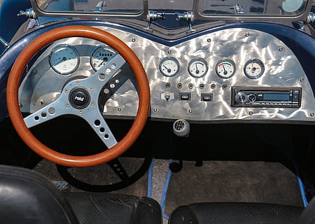 oldtimer, auto, autojen, vanha, retro, pkw, nostalgia, kojelauta, ohjauspyörä, urheiluauto, ajoneuvo, kuljetustapa, kuljetus, ajoneuvon sisustus, Ohjauspaneeli, nopeusmittari, ei ihmisiä, ohjaus, maa-ajoneuvo, lähikuva, määrä, arvioida, moottoriajoneuvo, sisällä, päivä, pyörä, retro-tyylinen, ylellisyys, 4K, CC0, public domain, rojaltivapaa
