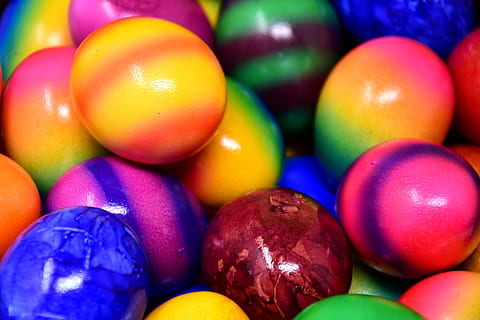 easter eggs, colored, colorful, easter, egg, happy easter, dyed easter eggs, colorful eggs, colored eggs, boiled eggs, color, dyed eggs, easter egg, colored egg, customs, close up, natural product, easter nest, chicken eggs, multi colored, food, food and drink, close-up, full frame, no people, backgrounds, holiday, still life, indoors, large group of objects, celebration, variation, choice, freshness, high angle view, temptation, 5K, CC0, public domain, royalty free