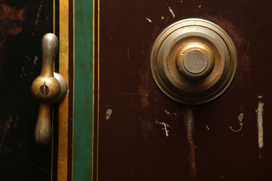 safe, vault, combination, lock, door, handle, brass, technology, knob, entrance, no people, metal, close-up, indoors, music, doorknob, antique, old, retro styled, musical instrument, safety, wood - material, security, shape, closed, silver colored, 5K