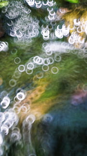 Licht, Ring, Reflexion, Wasser, Bokeh, Blase, Hintergründe, Nahansicht, Vollbild, keine Leute, Natur, Muster, transparent, Tag, High Angle View, Zerbrechlichkeit, Verletzlichkeit, selektiver Fokus, draußen, Meer, unter wasser, Schönheit in der Natur, 5K, CC0, gemeinfrei, lizenzfrei