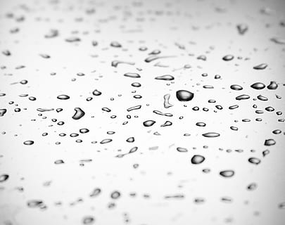 Österreich, eichgraben, Oberfläche, Licht, Wassertropfen, negativer Raum, maro, Reflexion, fallen, nass, Wasser, Regen, Vollbild, Hintergründe, keine Leute, drinnen, Regentropfen, Nahansicht, Natur, Fenster, Glas - Material, transparent, Tag, Regenzeit, Muster, Reinheit, 4K, CC0, gemeinfrei, lizenzfrei