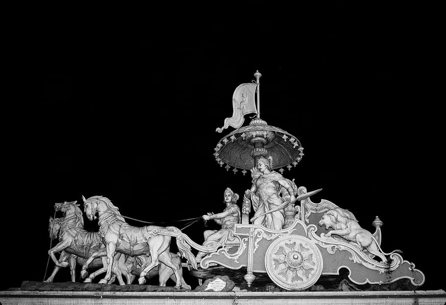 krishna, Índia, rishikesh, fosc, Déu, escultura, hinduisme, representació, art i artesania, estàtua, representació humana, creativitat, artesania, cap gent, arquitectura, semblança masculina, còpia espai, vista d’angle baix, nit, talla - producte artesanal, estructura construïda, història, fauna animal, religió, fons negre, 5K