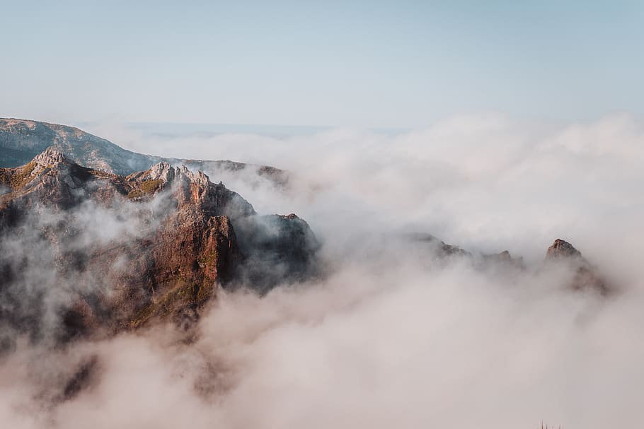 Berg, Wolken, tagsüber, Schönheit in der Natur, Himmel, Rauch - physische Struktur, Szenen - Natur, Nebel, Umgebung, Natur, wolke - himmel, Nicht-städtische Szene, keine Leute, Landschaft, Geologie, Ruhe, Land, ruhige Szene, Tag, Vulkan, draußen, Vulkankrater, Kraft in der Natur, Smog, 5K