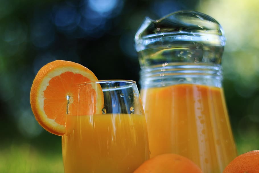 bicchiere, pesa, dettaglio, arancia, succo, natura, cibo e bevande, colore arancione, rinfresco, bere, mangiare sano, cibo, freschezza, contenitore, benessere, frutta, concentrarsi sulle conoscenze acquisite, avvicinamento, attrezzature domestiche, vetro - materiale, bottiglia, vaso, natura morta, agrumi, bevanda analcolica, brocca - brocca, 5K