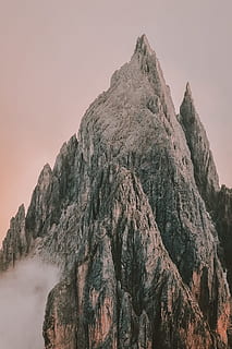 materihorn, Elveția, Munte, cer, nor, aburi, ceaţă, vârf, natură, în aer liber, wanderlust, explora, aventură, excursie pe jos, a urca, stâncă, HD wallpaper, fundal mobil, dolomită, obiect de rocă, frumusețe în natură, solid, scenice - natura, liniște, o scenă liniștită, formatie rock, scenă non-urbană, geografie fizica, de munte, geologie, nici o persoana, idilic, cer senin, vedere unghiulară joasă, varf de munte, formare, erodate, 2K, CC0, domeniu public, fără drepturi de autor