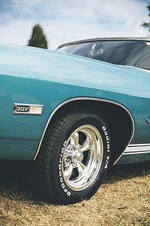 oldtimer, mums, auto, vecs, ASV, transportlīdzekli, amerikāņu, automobiļi, klasika, vēsturiski, Amerika, retro, mūs-auto, vintage, nostalģija, retums, v8, pkw, nostaļģisks, hroms, transportu, ceļš, pilsētas, muskuļu auto, transporta veids, mehānisko transportlīdzekli, sauszemes transportlīdzekli, transportēšana, riteni, dienā, riepas, raksturs, ceļot, nav cilvēku, debesis, ārā, zils, retro stils, saules gaisma, tuvplāns, koncentrēties uz jaunajām zināšanām, zeme, izbrauciens, greznība, 5K, CC0, publiskais domēns, bez atlīdzības