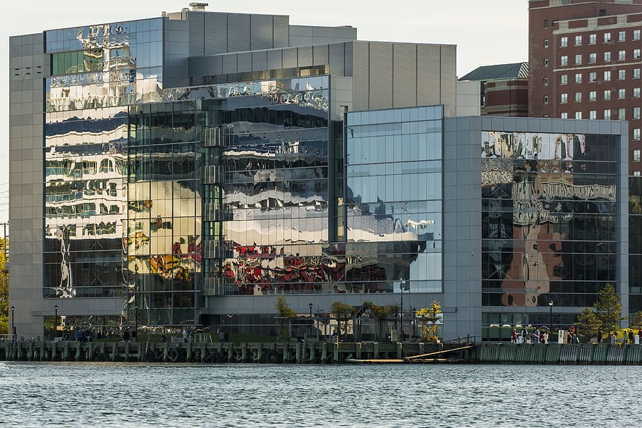 Canadà, halifax, arquitectura, exterior de l'edifici, estructura construïda, edifici, davant del mar, ciutat, aigua, dia, cap gent, vidre - material, reflexió, naturalesa, oficina, a l'aire lliure, exterior d’edifici d’oficines, cel, finestra, modern, 5K