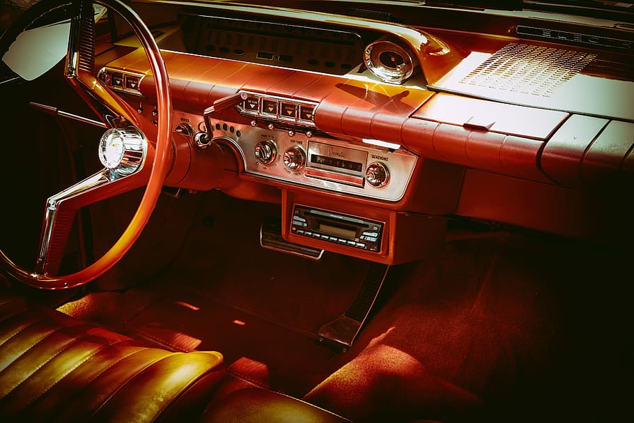 buick, oldtimer, oldie, clàssic, automàtic, pkw, nostàlgia, interior, volant, ràdio, armadura, 1959, electra, manera de transport, cotxe, automòbil, transport, interior del vehicle, estil retro, a l'interior, panell de control, vehicle terrestre, interior del cotxe, cultura i entreteniment artístic, música, tecnologia, vermell, part del cos humà, panell, control, primer pla, antiguitat, mà, 5K