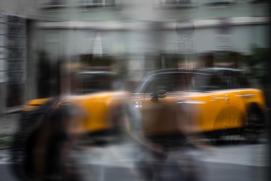østrig, graz, bevægelse, transportform, sløret bevægelse, transportmidler, bil, by, taxa, land køretøj, gade, motor køretøj, arkitektur, på farten, hastighed, offentlig transport, gul, bygget struktur, gul taxi, rejse, byliv, dag, udendørs, 5K