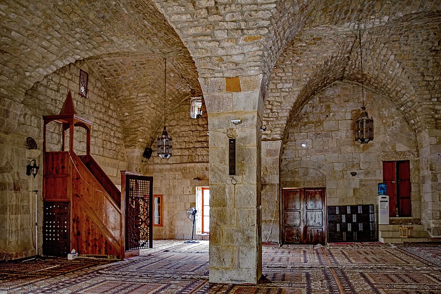 mesquita, interior, pedra, volta, religió, musulmana, druze, paret, antic, fakhreddine, deir el qamar, chouf, Líban, arquitectura, estructura construïda, arc, història, el passat, edifici, cap gent, vell, a l'interior, maó, paret de maó, lloc de culte, carrer, entrada, llambordes, porta, sostre, 5K