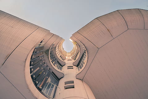 die Architektur, Gebäude, Infrastruktur, Struktur, Einrichtung, Wolken, Himmel, gebaute Struktur, Gebäudehülle, Flachwinkelansicht, keine Leute, Tag, klarer Himmel, Natur, draußen, gestalten, Muster, Design, modern, Anbetungsstätte, direkt darunter, Spiritualität, Religion, Decke, 5K, CC0, gemeinfrei, lizenzfrei