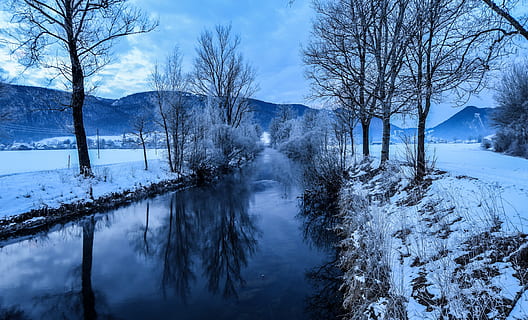 fiume, la neve, inverno, alberi, paesaggio, sentiero, aurora, nuvole, panoramico, val de travers, neuchatel, albero, pianta, temperatura fredda, bellezza nella natura, albero nudo, scenics - natura, la tranquillità, acqua, scena tranquilla, natura, nessuno, cielo, terra, scena non urbana, giorno, copertura, all'aperto, 5K, CC0, dominio pubblico, privo di copyright