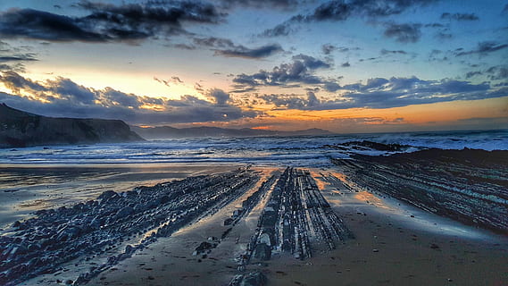 litoral sob nublado, natureza, ao ar livre, cenário, panorama, céu, clima, alvorecer, por do sol, crepúsculo, Céu vermelho, luz solar, agua, oceano, mar, panorâmica, nuvem, terra, cumulus, chão, gelo, scenics - natureza, beleza na natureza, nuvem - céu, meio Ambiente, tranquilidade, cena tranquila, de praia, inverno, temperatura fria, areia, ninguém, 4K, CC0, domínio público, royalty free