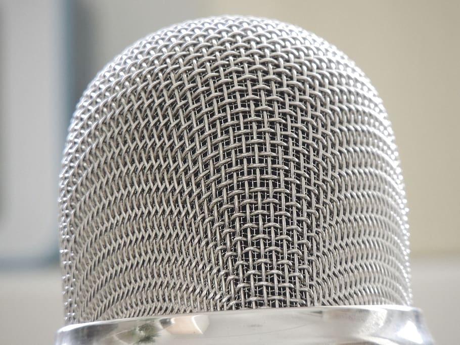 micròfon, plata, àudio, micro, so, enregistrament de so, dispositiu, electrònica, estèreo, registres, Dispositiu d'entrada, cultura i entreteniment artístic, música, primer pla, metall, tecnologia, a l'interior, comunicació, equip de gravació de so, equipament, rendiment, equip d’àudio, color plata, primer pla extrem, cap gent, centrar-se en primer pla, sol objecte, parlar, equipament musical, discurs, crom, 4K