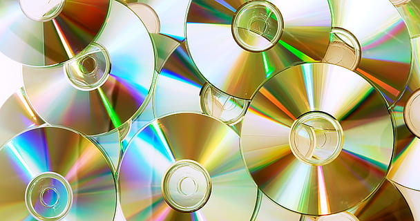 con2011, Hintergrund, leer, blu, Blau, CD, Daten, Platte, DVD, Unterhaltung, Kunststoff, Compact Disc, mehrfarbig, keine Leute, Muster, Hintergründe, abstrakt, gestalten, Design, Geometrische Figur, Vollbild, Nahansicht, große gruppe von gegenständen, glänzend, Reflexion, Wissenschaft, Gruppe von Objekten, drinnen, High Angle View, Kreis, Technologie, 2K, CC0, gemeinfrei, lizenzfrei