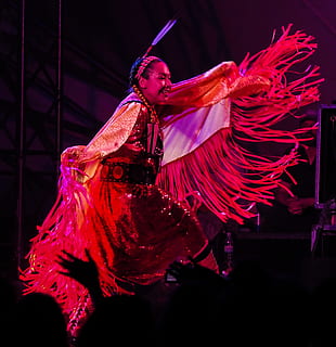 atlikėjas, žmogus, asmuo, šokių kelia, Laisvalaikio užsiėmimai, flamenko, šokis, Kanada, winnipeg, manitoba, winnipeg liaudies festivalis 2018, minios, etapas, naktinis gyvenimas, festivalis, gitaristas, muzikinis instrumentas, muzikantas, gitara, kostiumas, atgal, naktis, vienas asmuo, raudona, menas ir amatai, meno kultūra ir pramogos, realūs žmonės, atstovavimas, patalpose, spektaklis, šviečia, skulptūra, Laisvalaikio veikla, šventė, suaugusiųjų, gyvenimo būdą, statula, įvykis, judėjimas, 1080P, CC0, Viešasis domenas, nemokamai