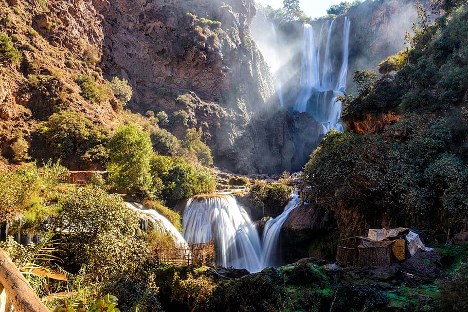 cascades, arbres, temps, lapse, paisatge, fotografia, la llum del dia, medi ambient, flux, bosc, exposició llarga, roques molses, muntanyes, naturalesa, parc, roques, escènic, splash, lapse de temps, aigua, boscos, cascada, escenics - natura, arbre, bellesa a la natura, aigua que flueix, planta, moviment, escena no urbana, poder, rock - object, cap gent, dia, rock, destinacions de viatge, poder a la natura, a l'aire lliure, que flueix, selva tropical, caient aigua, 4K