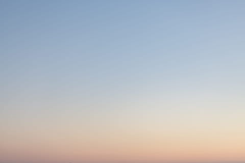 pendenza, colore, cielo, tramonto, Alba, minimo, cielo sfumato, blu e rosa, cielo blu e rosa, cielo minimo, natura, cielo sereno, blu, sfondi, nessuno, copia spazio, la tranquillità, scenics - natura, bellezza nella natura, scena tranquilla, fotogramma intero, all'aperto, ambiente, giorno, scarso, Inquadratura dal basso, astratto, luce del sole, 5K, CC0, dominio pubblico, privo di copyright