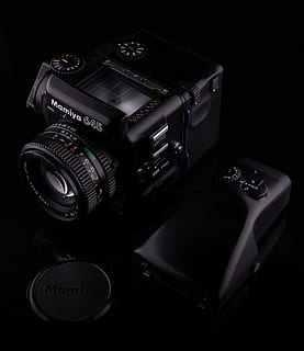 hitam, kamera mamiya, set, hitam dan putih, latar belakang hitam, kamera, lensa kamera, merapatkan, alat, digital, kamera digital, peralatan, fokus, dalam ruangan, instrumen, lensa, mamiya, modern, optik, fotografi, rana, studio, teknologi, zoom, lensa zoom, tema fotografi, kamera - peralatan fotografi, peralatan fotografi, bergaya retro, masih hidup, lensa - alat optik, tembakan studio, tidak ada orang, warna hitam, kamera slr, teks, antik, 5K, CC0, domain publik, bebas royalti